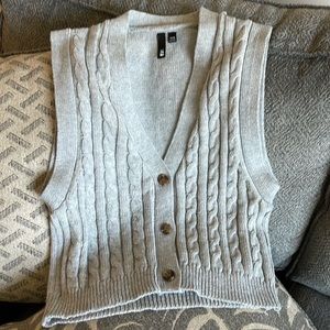 Sweater vest gray